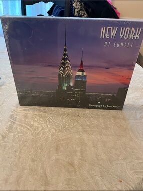 New York at Sunset Jigsaw Puzzle - Purple Skyline New in Shrink Wrap 500+ Pieces